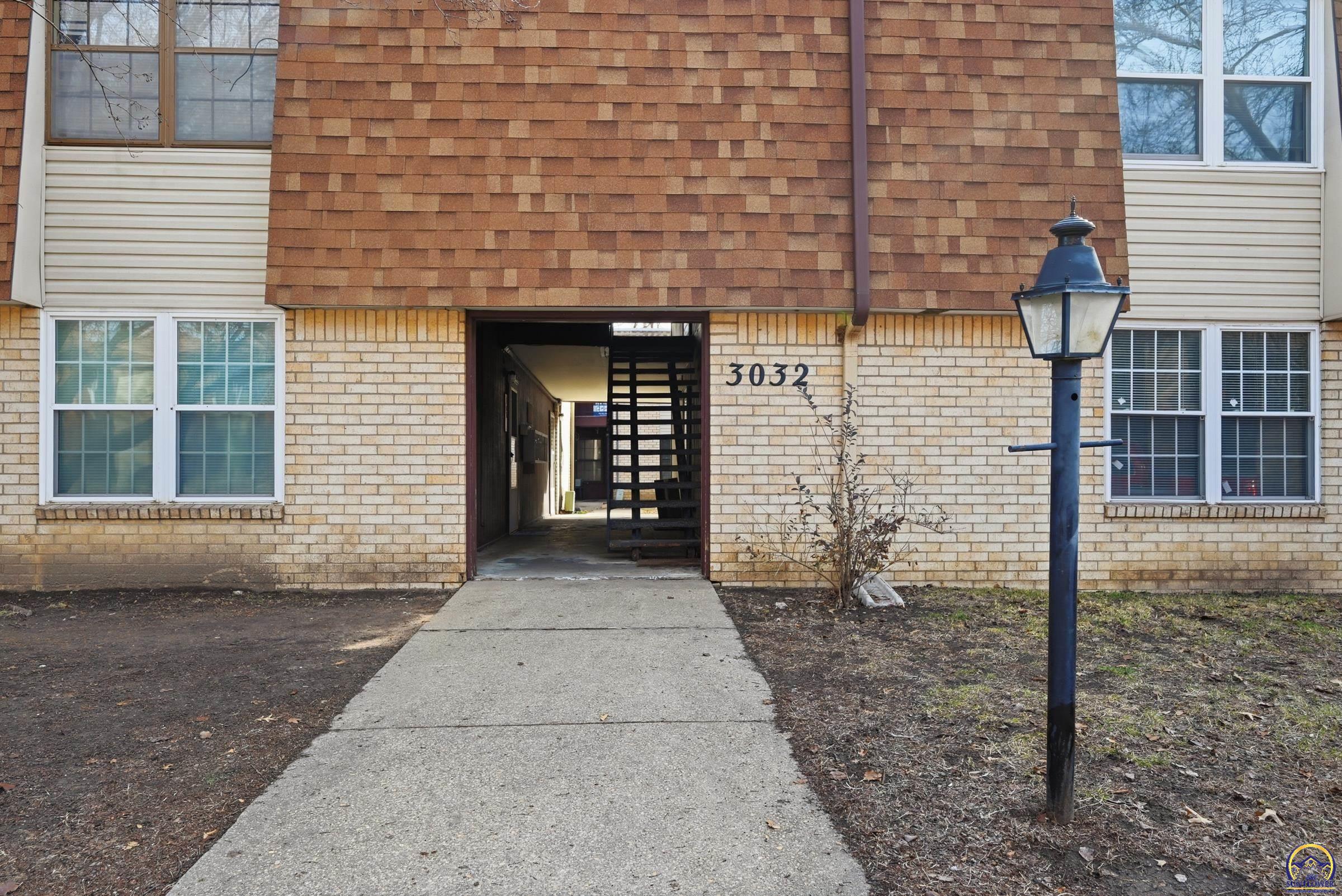 3032 Southwest Lydia Avenue, Unit 103 Topeka, KS 66614 - Photo 1 of 1