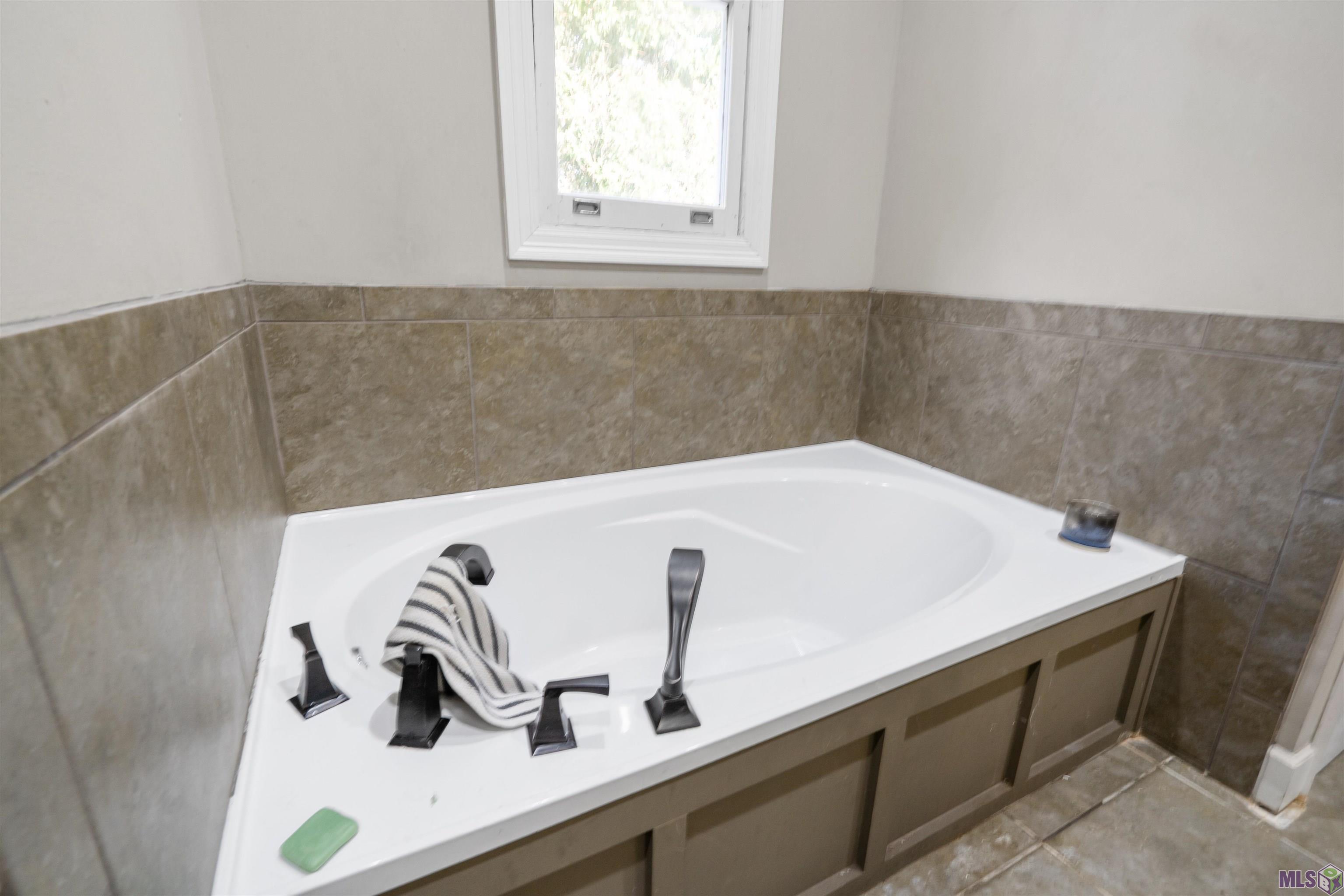 729 Royal Street Baton Rouge, LA 70802 - Photo 11 of 12