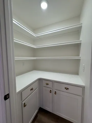 $335,000 | 506 Patterson Drive, Bloomington, IL 61701