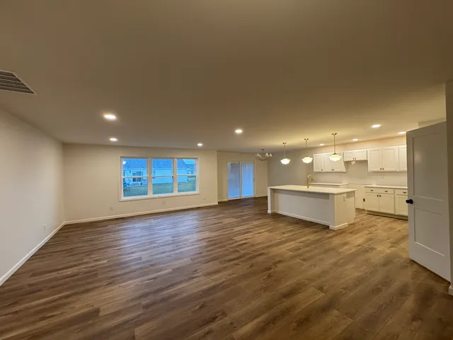 $335,000 | 506 Patterson Drive, Bloomington, IL 61701