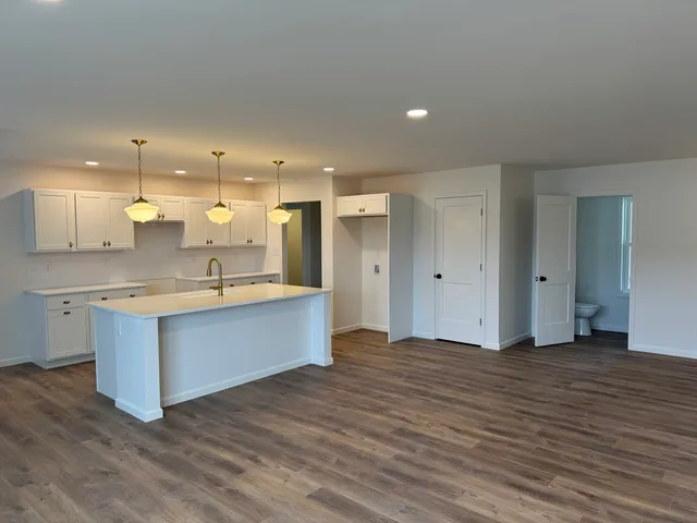 $335,000 | 506 Patterson Drive, Bloomington, IL 61701