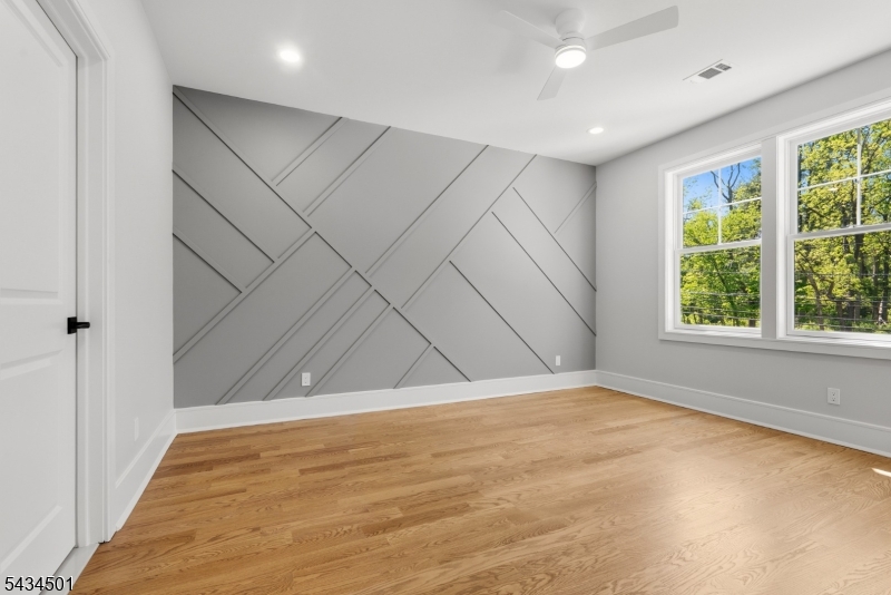 60 West Hobart Gap Road Livingston, NJ 07039 - Photo 26 of 40