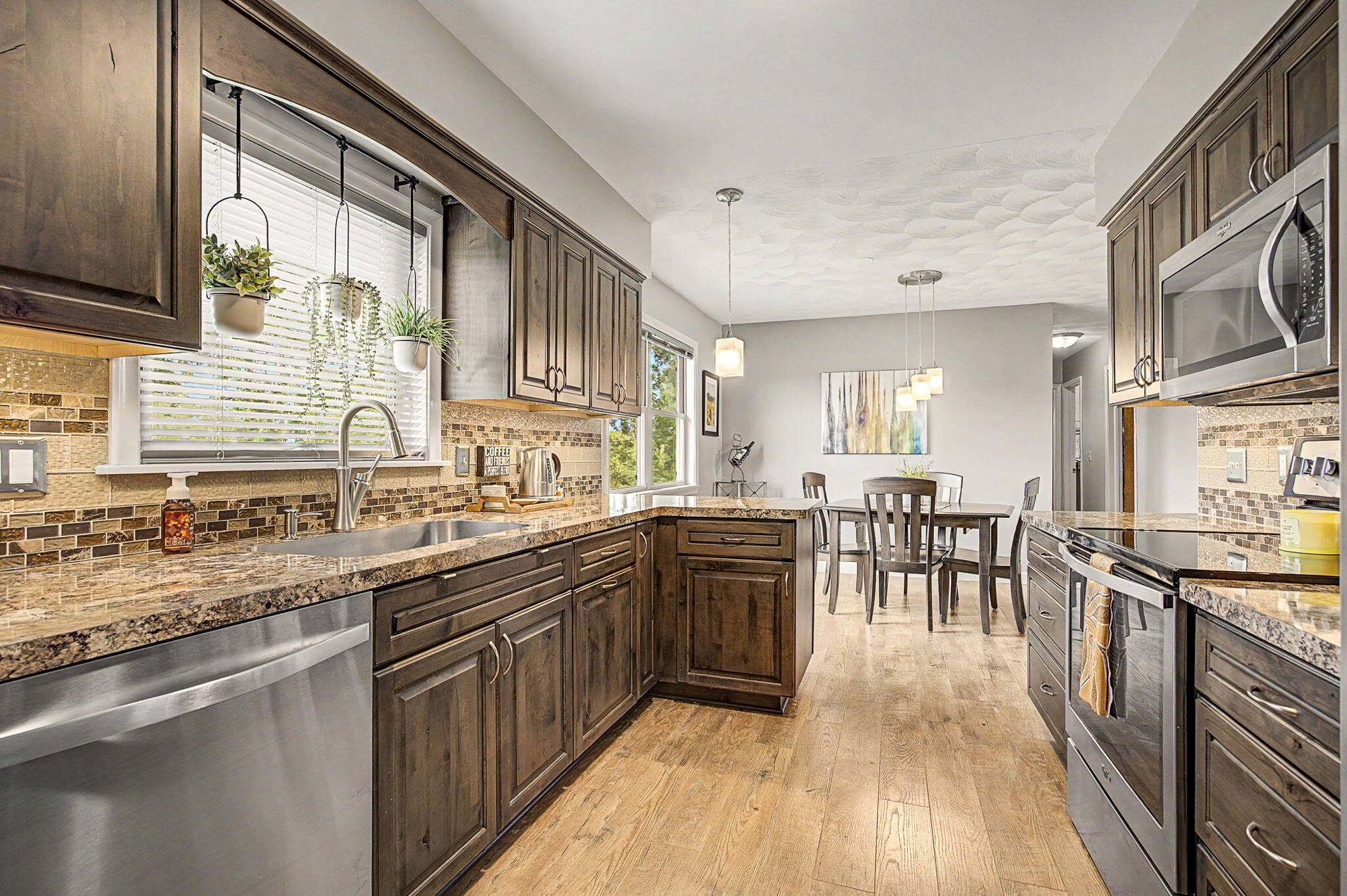 513 Stone Ridge Drive Lansing, MI 48917 - Photo 14 of 45 Kitchen
