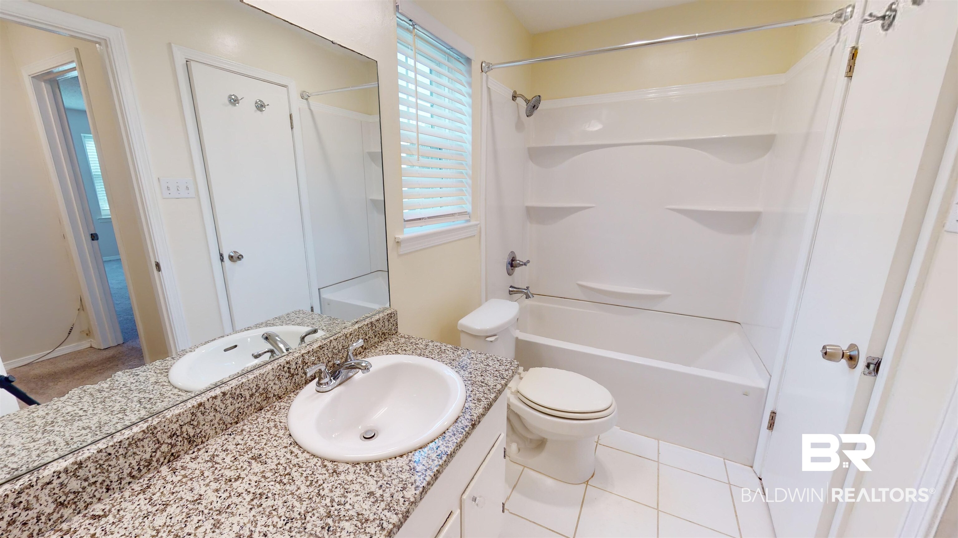 124 C Du Rhu Drive, Unit C Mobile, AL 36608 - Photo 9 of 13 Gallery Image 9