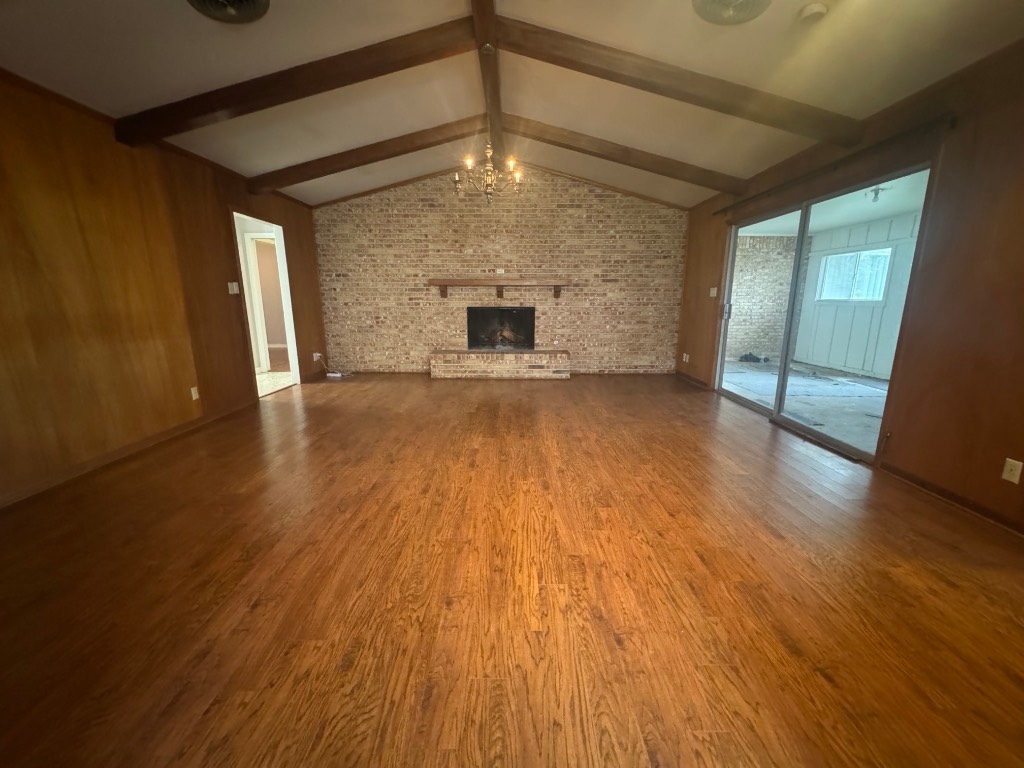 307 Market Street Louise, TX 77455 - Photo 2 of 46