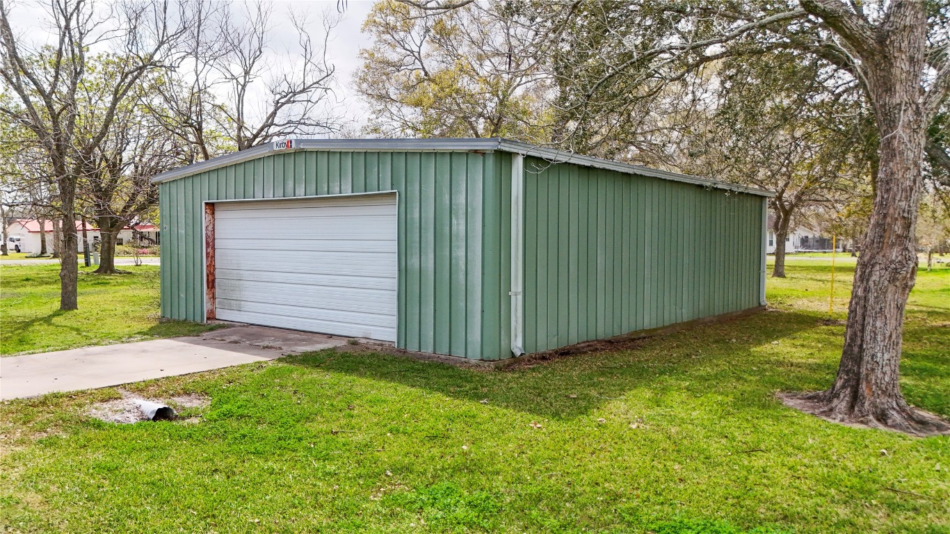 307 Market Street Louise, TX 77455 - Photo 35 of 46
