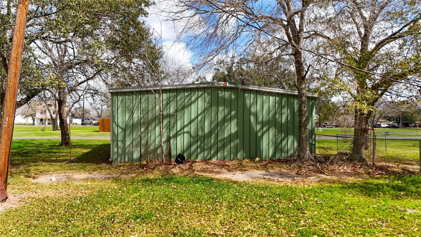 307 Market Street Louise, TX 77455 - Photo 36 of 46