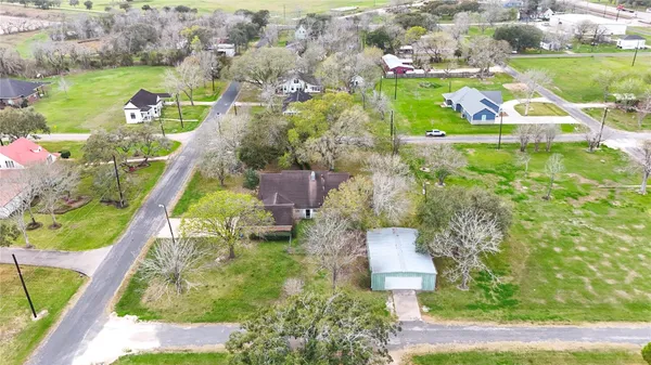 $325,000 | 307 Market Street, Louise, TX 77455