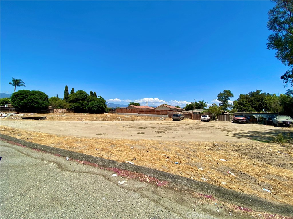 1053 North Madison Street San Bernardino, CA 92411 - Photo 3 of 7 a view of ocean view