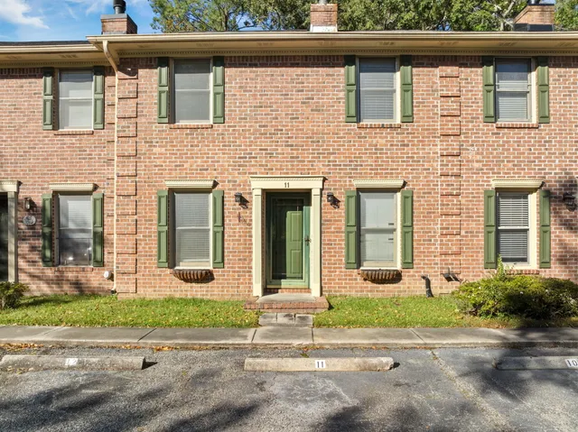 $235,000 | 302 Springview Lane, Unit 11, Summerville, SC 29485