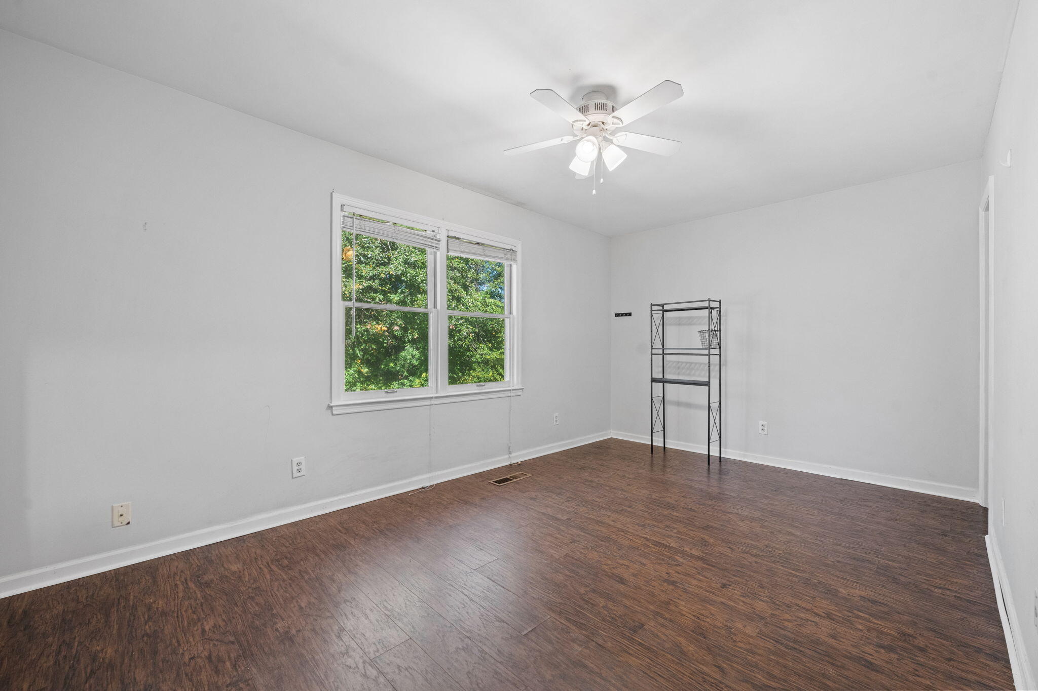 302 Springview Lane, Unit 11 Summerville, SC 29485 - Photo 12 of 22 Primary Bedroom