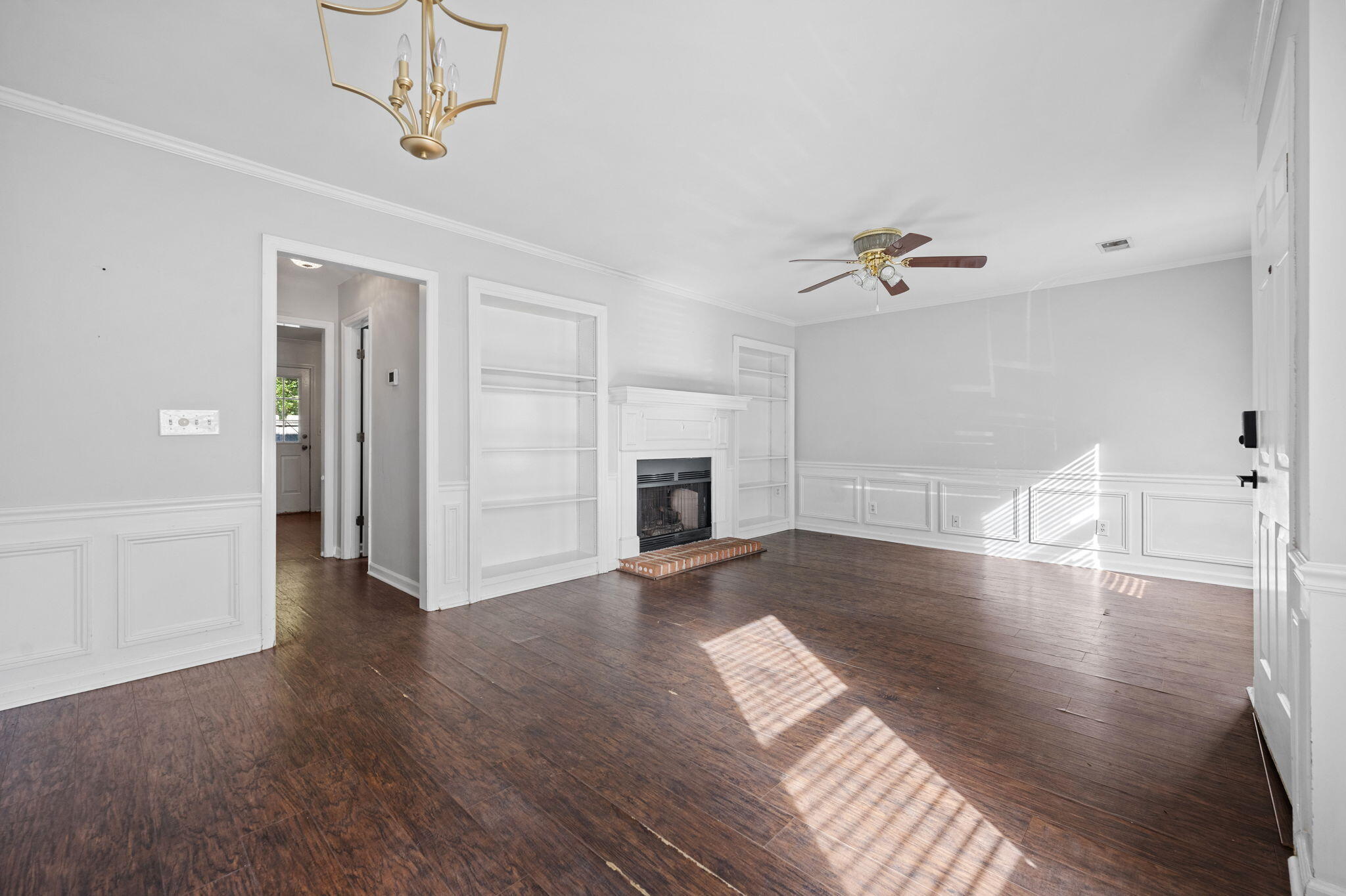 302 Springview Lane, Unit 11 Summerville, SC 29485 - Photo 6 of 22 Living/Dining