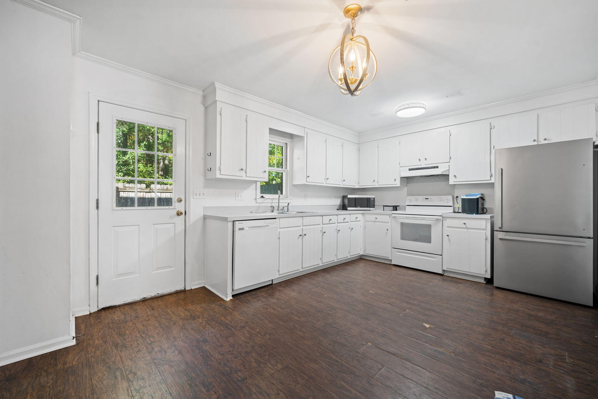 302 Springview Lane, Unit 11 Summerville, SC 29485 - Photo 8 of 22 Kitchen