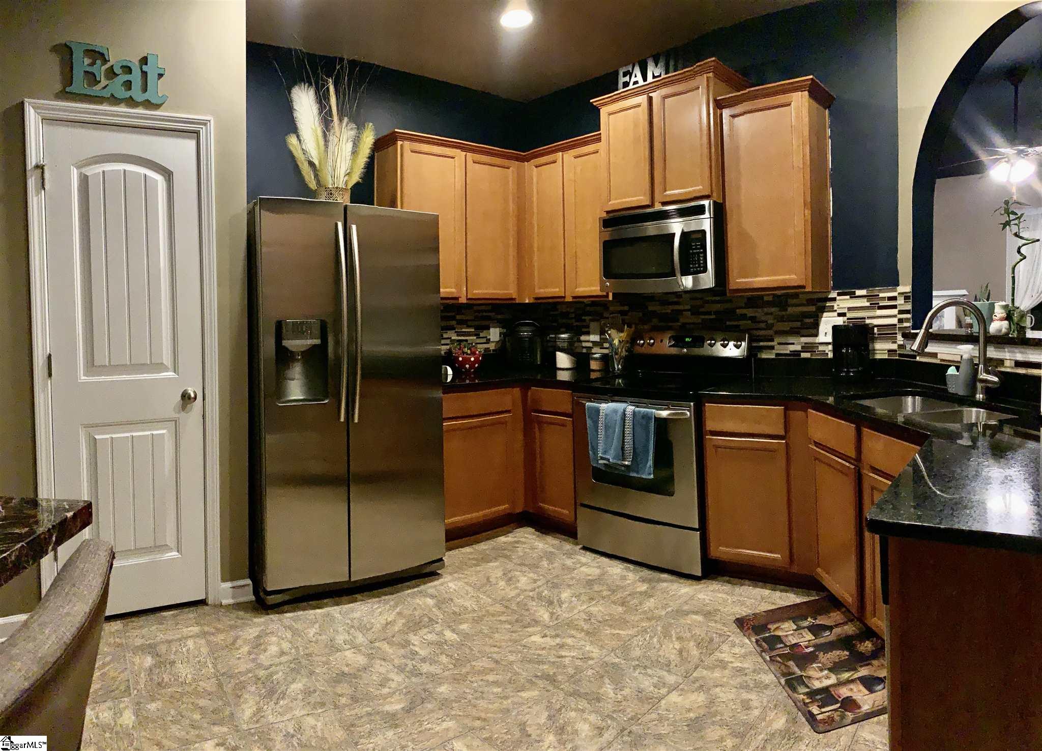 4 Shefleys Road Simpsonville, SC 29680 - Photo 3 of 18 Gallery Image 3