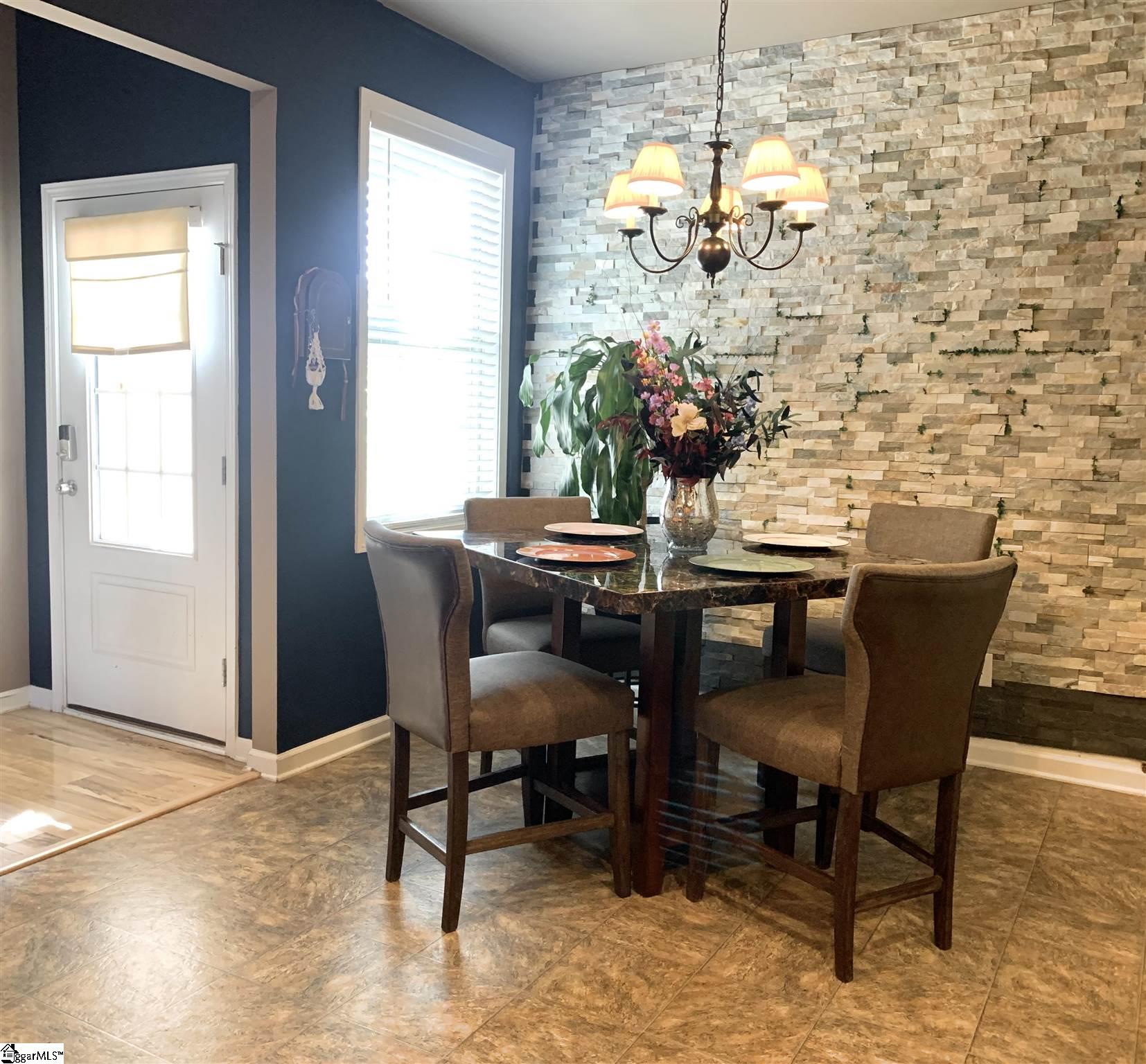 4 Shefleys Road Simpsonville, SC 29680 - Photo 4 of 18 Gallery Image 4