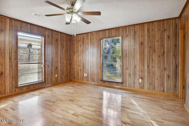 17419 Orange Grove Road Gulfport, MS 39503 - Photo 17 of 21 Master Bedroom