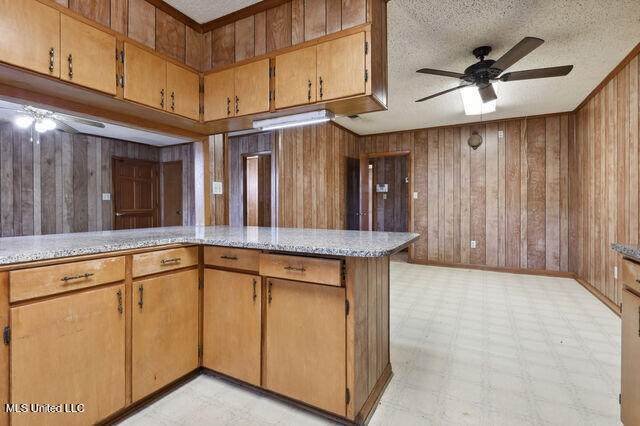 17419 Orange Grove Road Gulfport, MS 39503 - Photo 9 of 21 Kitchen