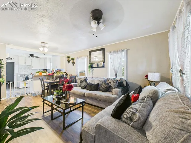 $200,000 | 1744 Brown Avenue, Pueblo, CO 81004