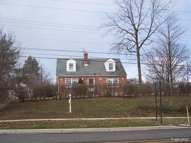 9 Mile Road 014