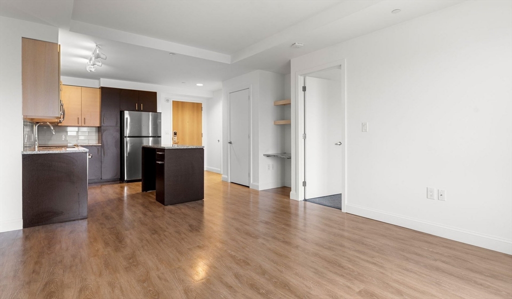 99 Kneeland Street, Unit 2104 Boston, MA 02111 - Photo 3 of 13