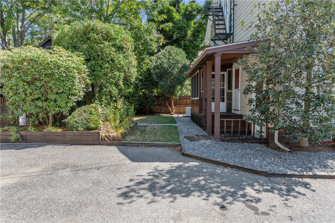 40 Webster Street, Unit A Newport, RI 02840 - Photo 2 of 15