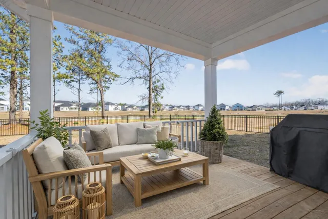 $549,999 | 332 Calm Water Way, Summerville, SC 29486