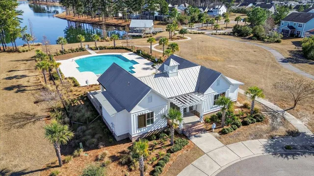 $549,999 | 332 Calm Water Way, Summerville, SC 29486