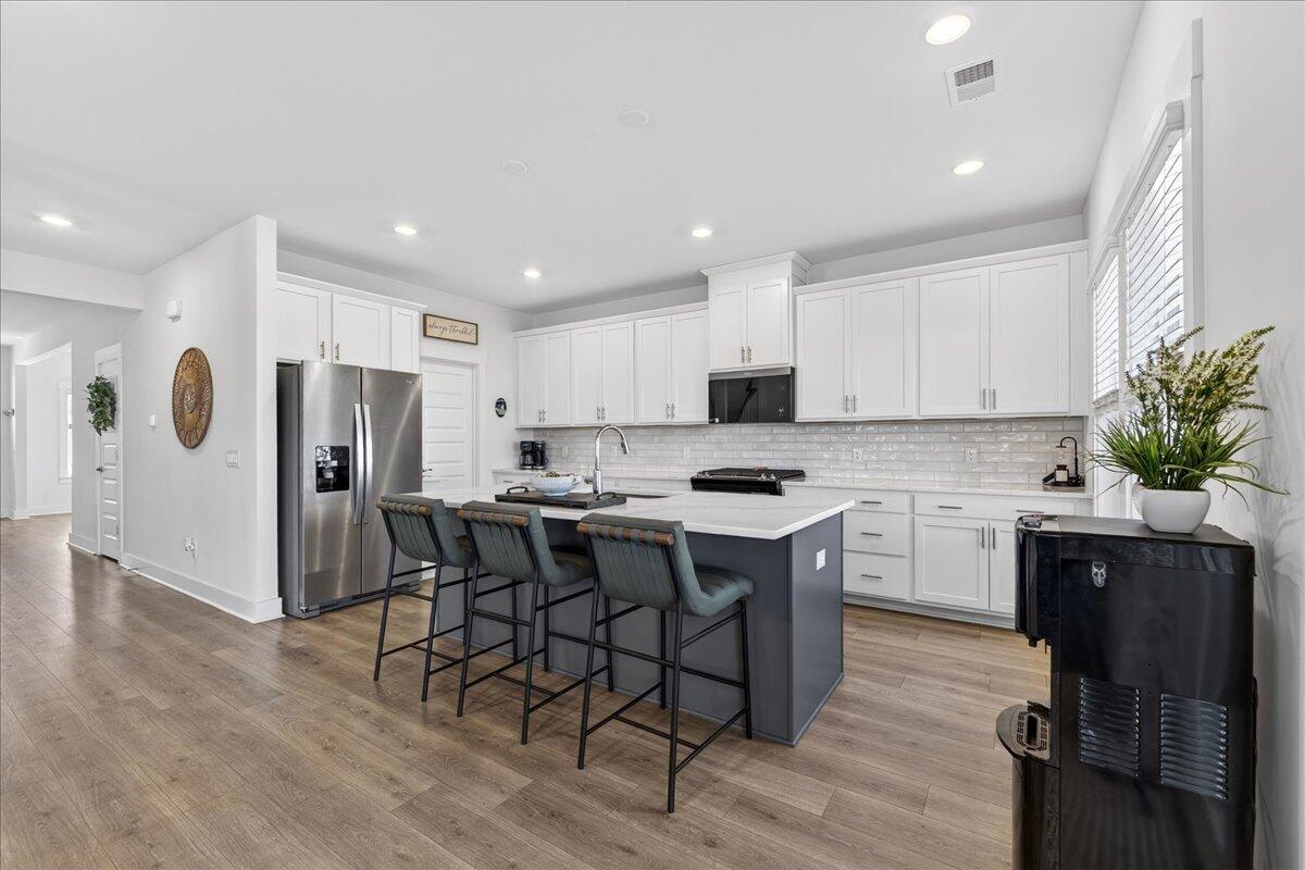 332 Calm Water Way Summerville, SC 29486 - Photo 6 of 40 13-Maddie Breggia - DSC09154