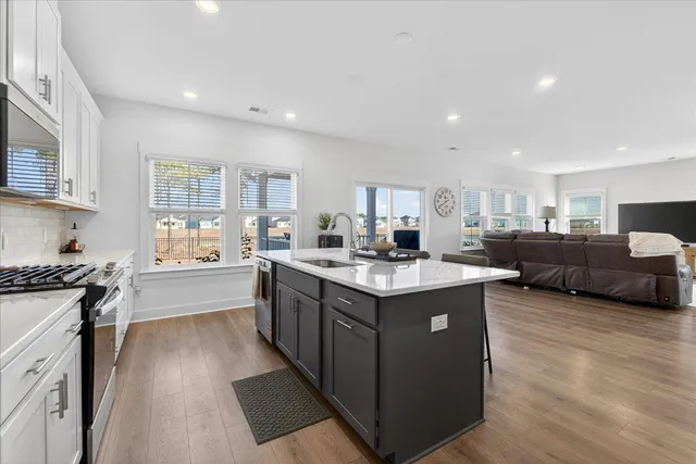 $549,999 | 332 Calm Water Way, Summerville, SC 29486