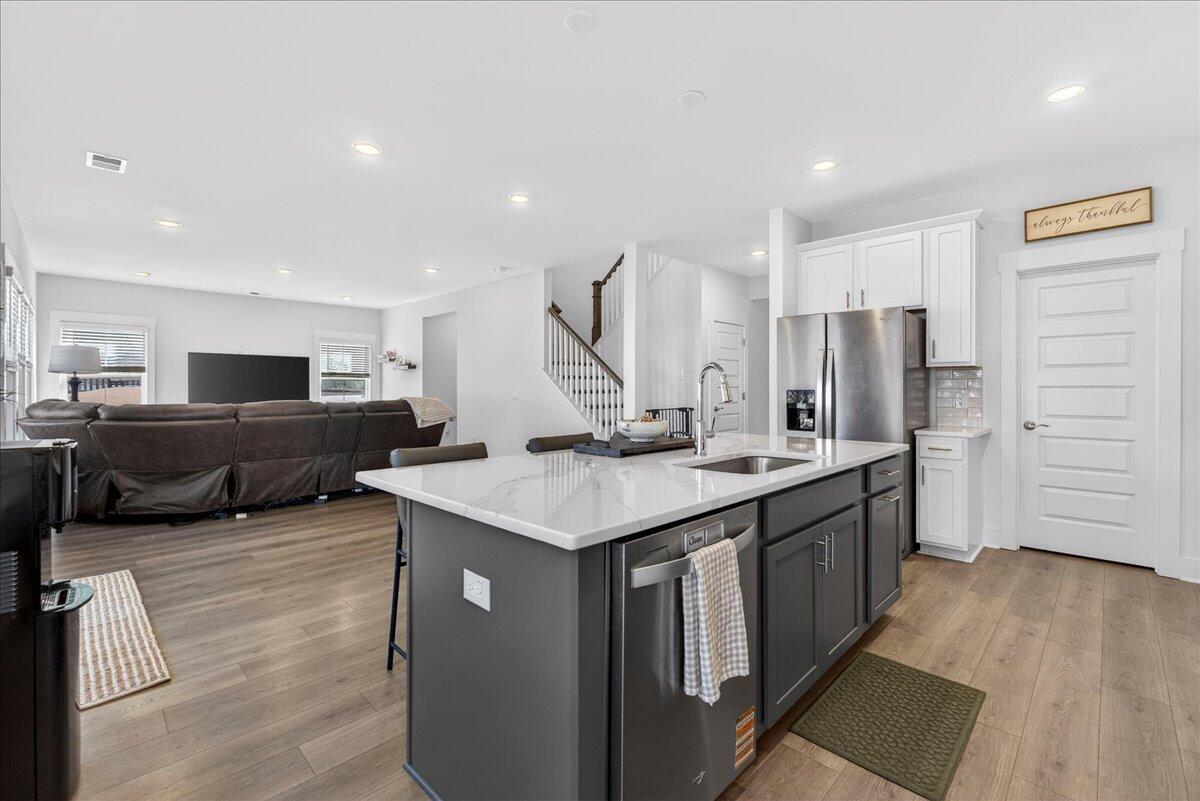 332 Calm Water Way Summerville, SC 29486 - Photo 9 of 40 16-Maddie Breggia - DSC09164