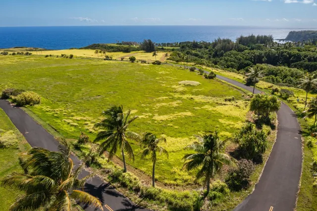 a view of an ocean view