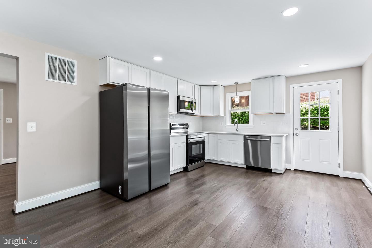105 Warfieldsburg Road Westminster, MD 21157 - Photo 10 of 34 Modern kitchen with sleek finishes.