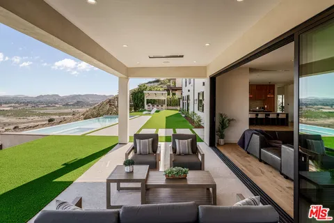 $3,495,000 | 22328 South Summit Ridge Circle, Chatsworth, CA 91311