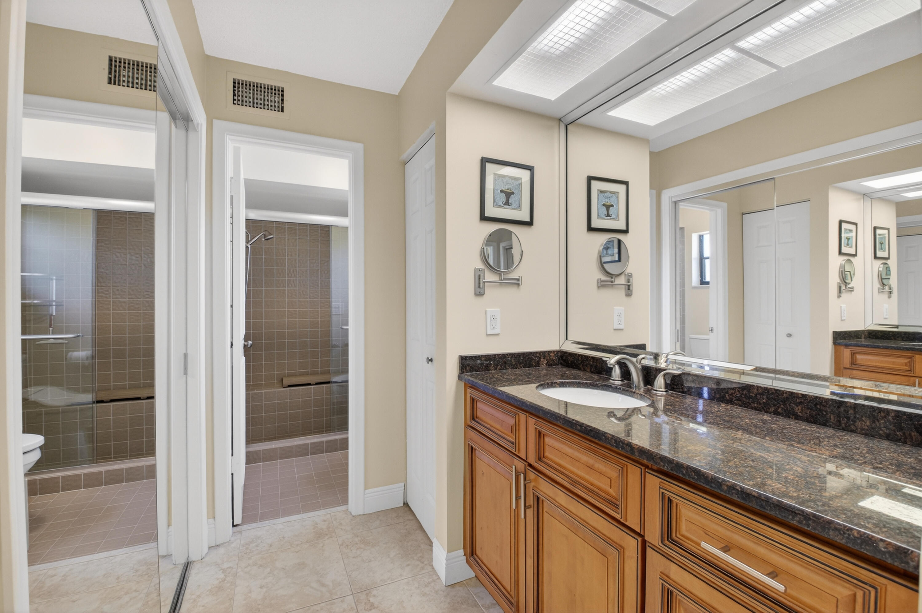 10911 Lake Front Place Boca Raton, FL 33498 - Photo 17 of 46 DSC_4438