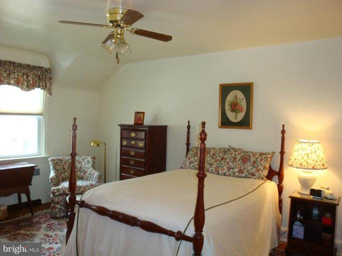 415 Hopkins Road Baltimore, MD 21212 - Photo 22 of 30 Master Bedroom