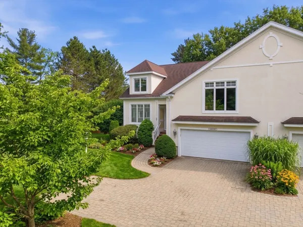 $1,100,000 | 2 Dove Lane, Andover, MA 01810