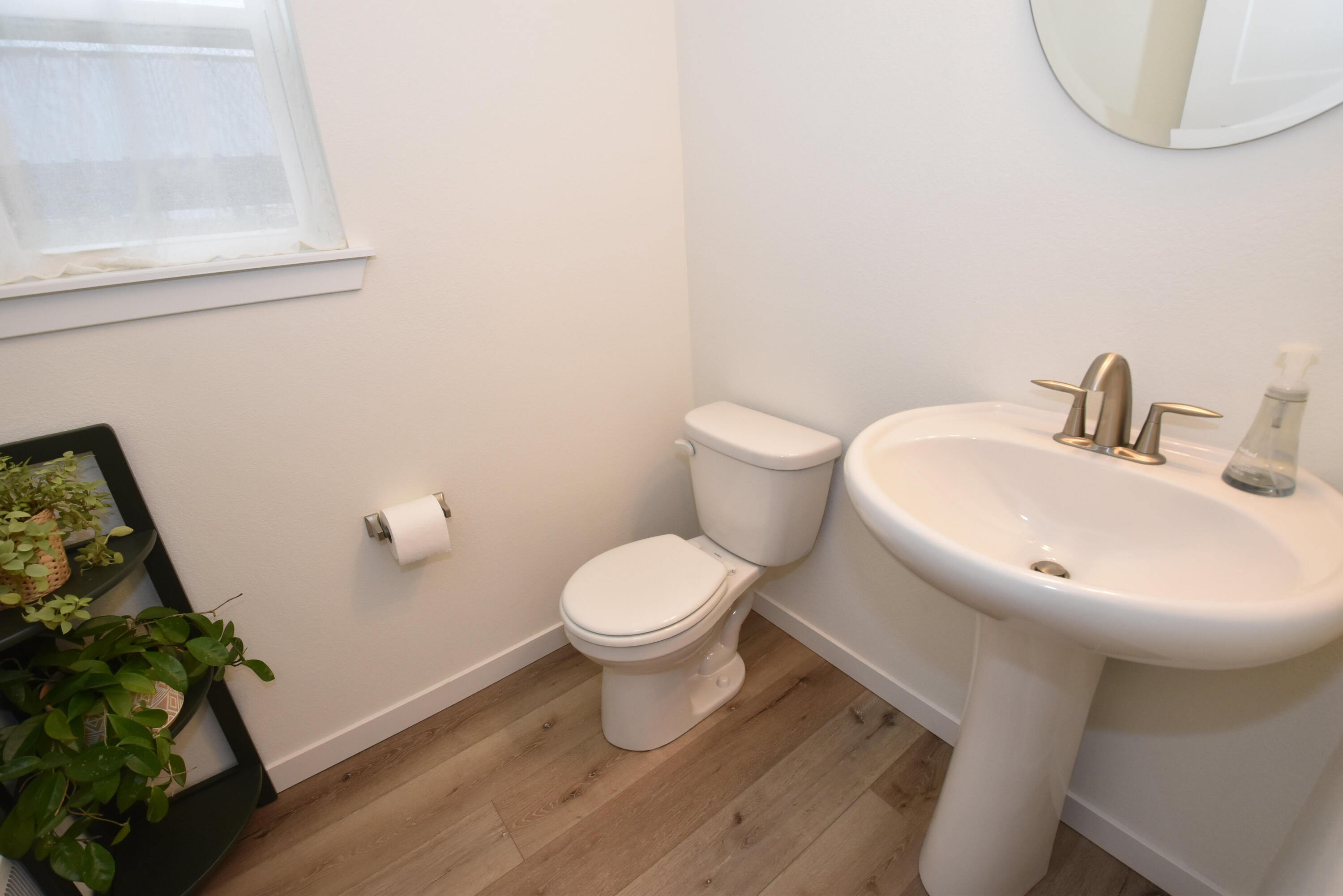 1870 Nottingham Court Union Grove, WI 53182 - Photo 13 of 38 Bathroom