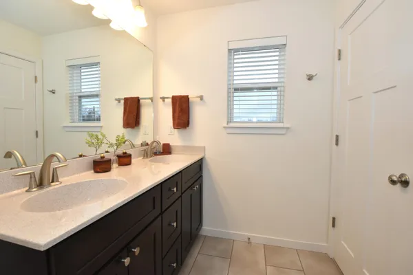 $549,900 | 1870 Nottingham Court, Union Grove, WI 53182