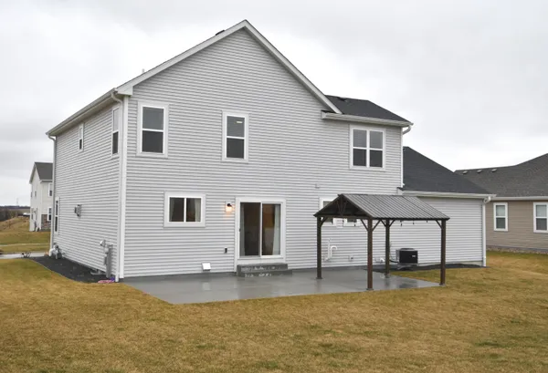 $549,900 | 1870 Nottingham Court, Union Grove, WI 53182