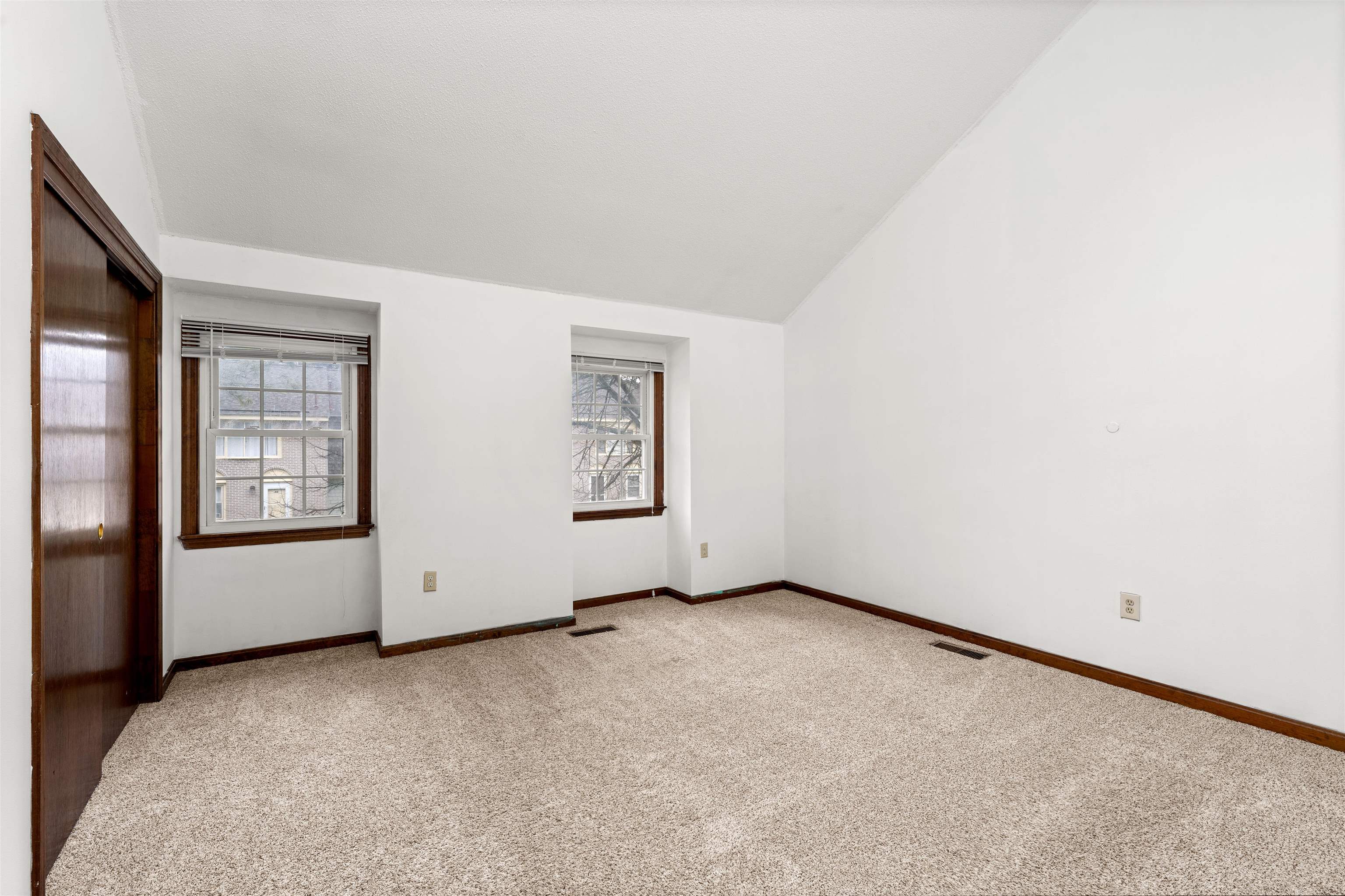 87 Sentry Way Merrimack, NH 03054 - Photo 17 of 31