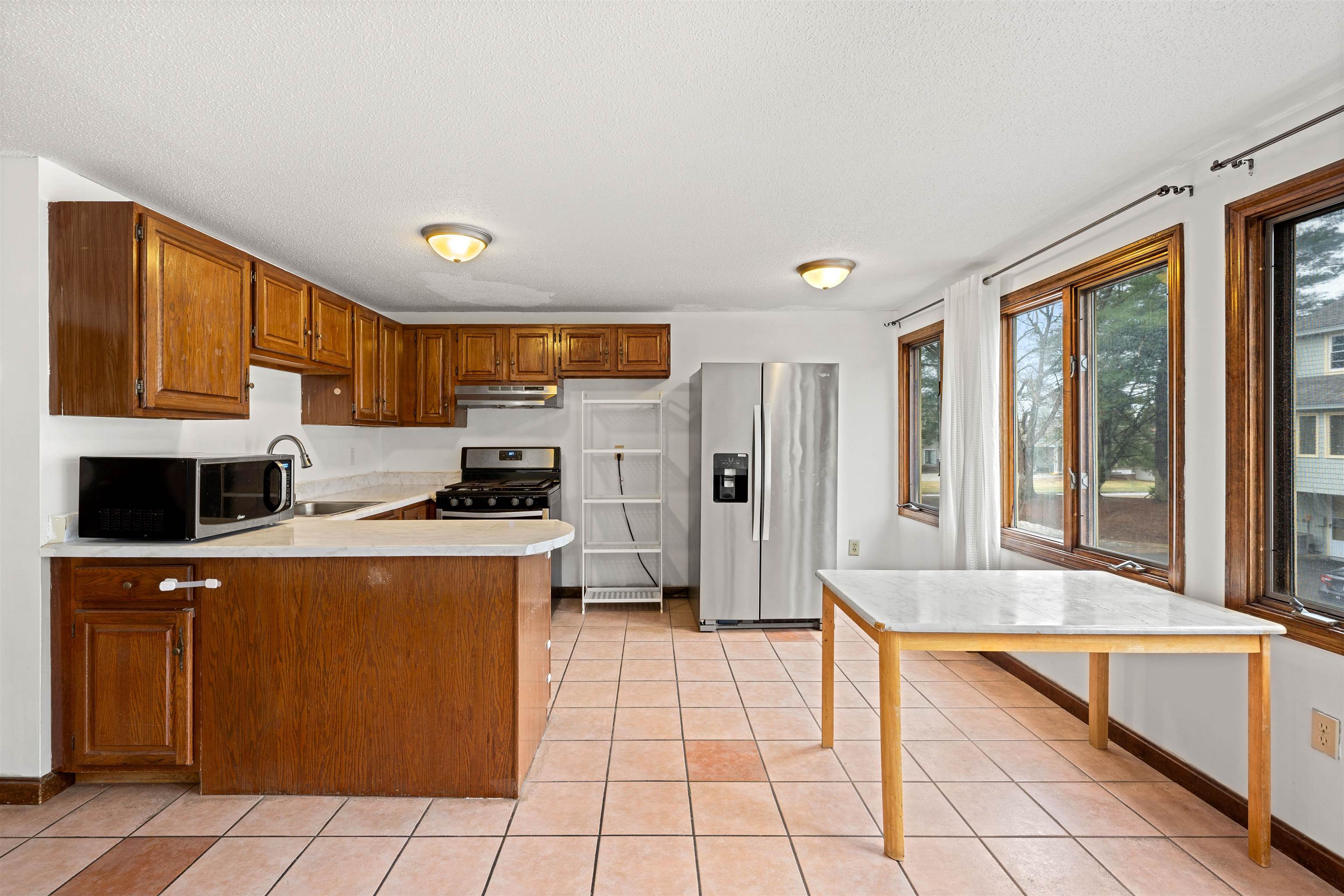 87 Sentry Way Merrimack, NH 03054 - Photo 3 of 31