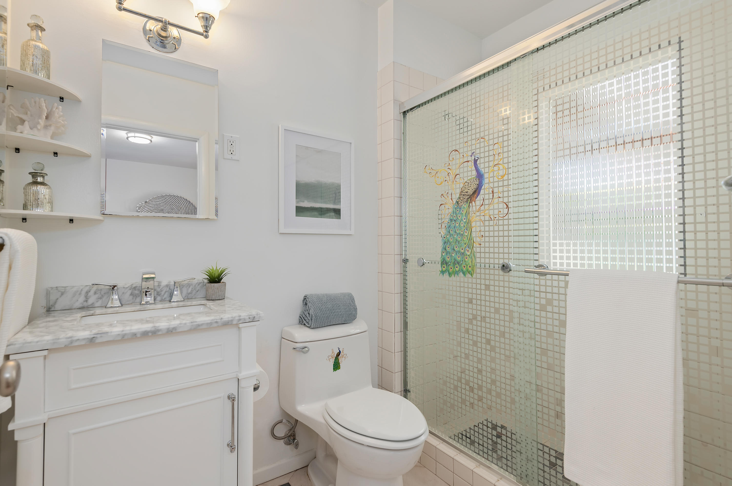 31 Cedar Lane Santa Barbara, CA 93108 - Photo 15 of 39 28 - Office Bathroom