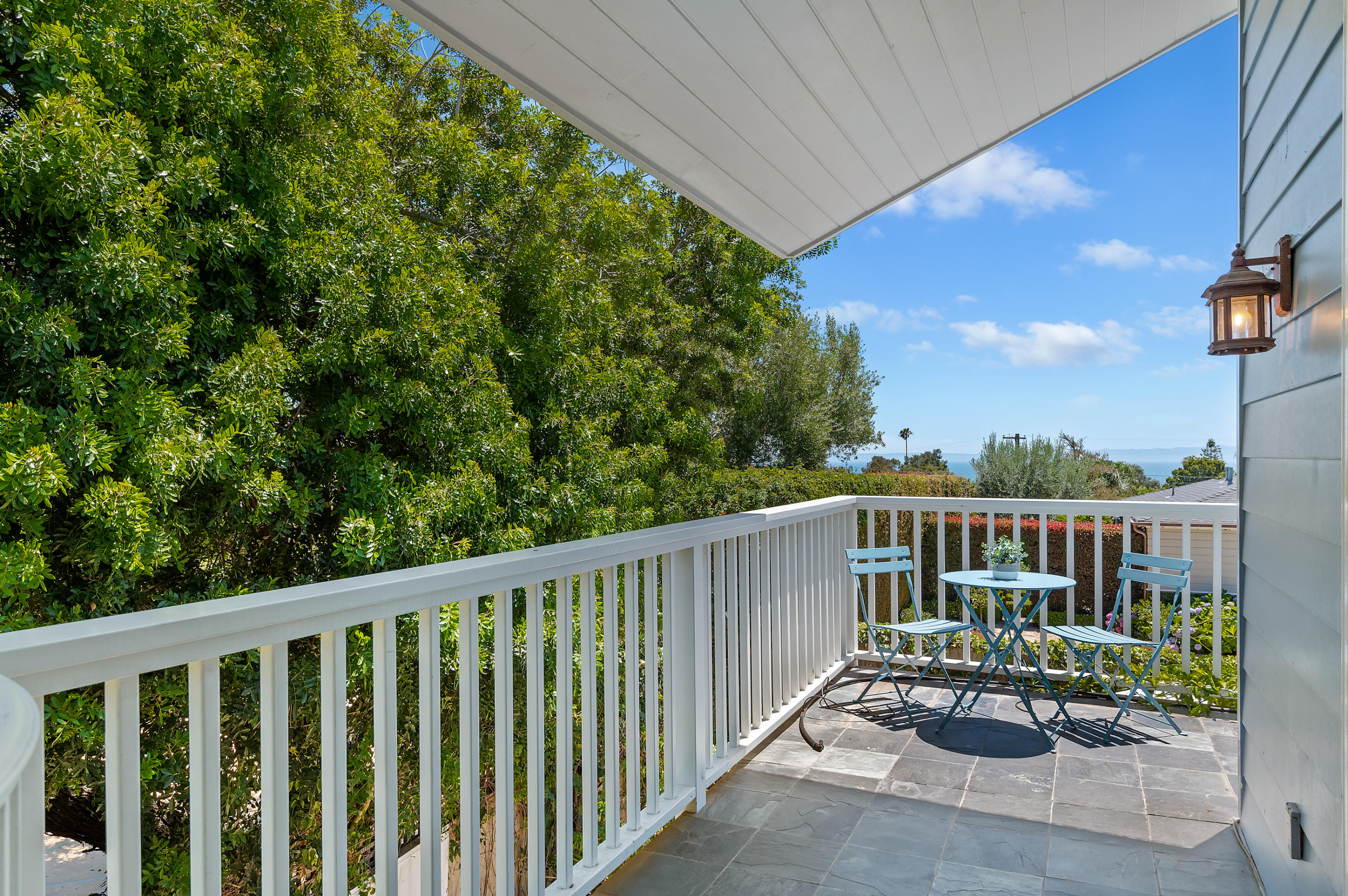 31 Cedar Lane Santa Barbara, CA 93108 - Photo 23 of 39 18 - Balcony