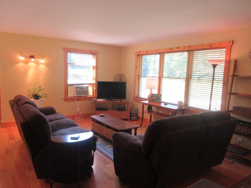 893 Foreside Road Topsham, ME 04086 - Photo 7 of 30 Photo