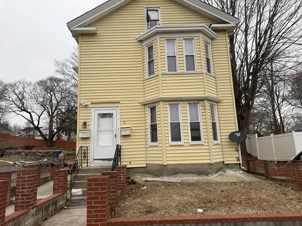 $3,500 | 72 Allen Street, Unit 1, Randolph, MA 02368