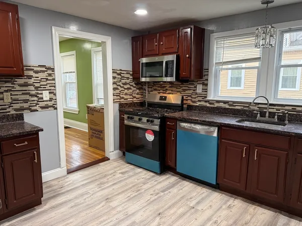 $3,500 | 72 Allen Street, Unit 1, Randolph, MA 02368