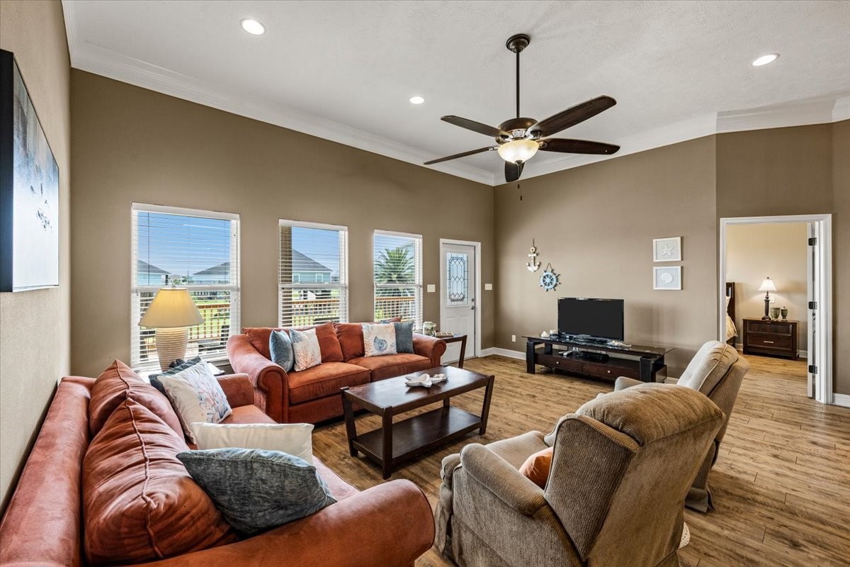 951 South Gateway Road Port Bolivar, TX 77650 - Photo 17 of 50