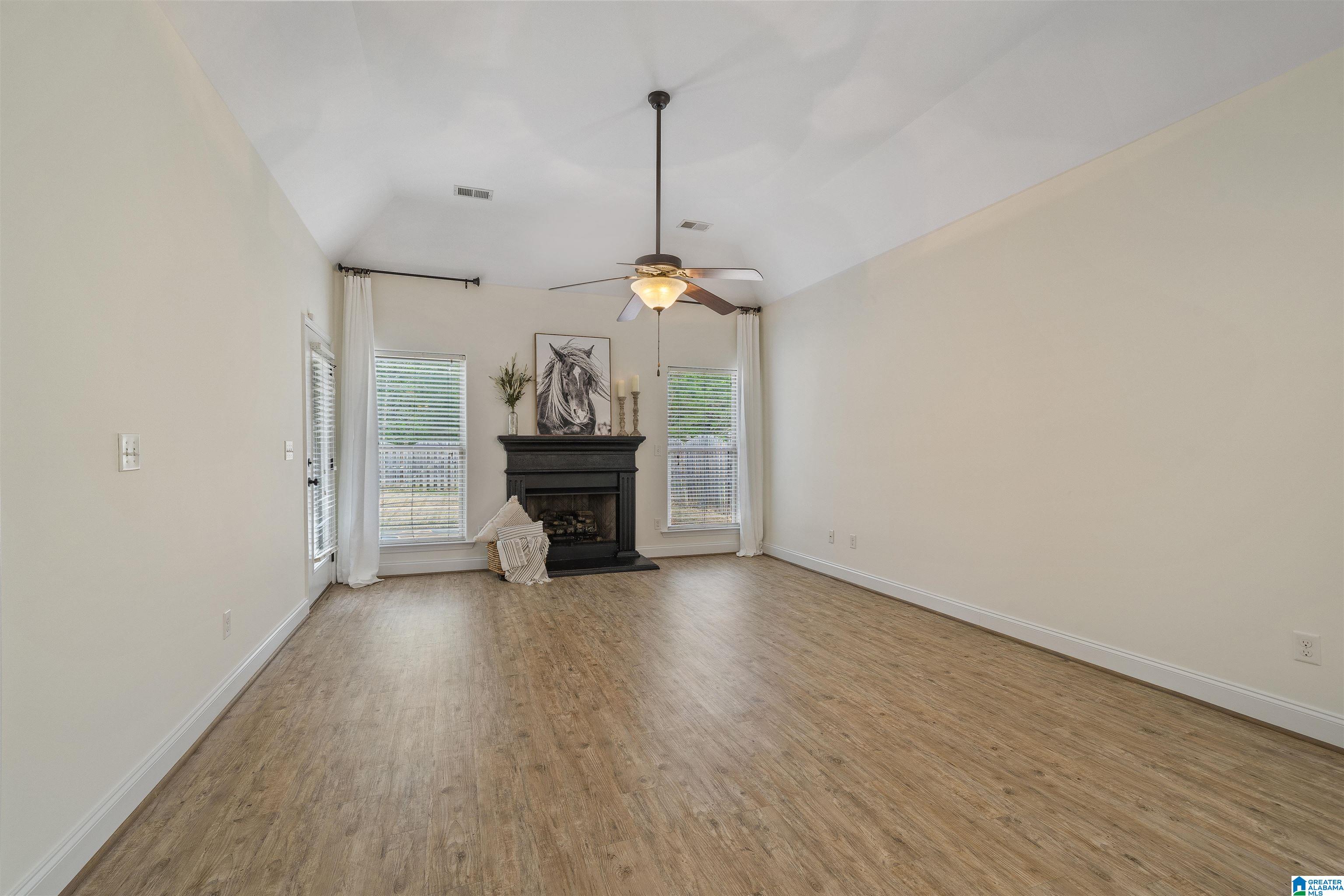 178 Sharpe Street Sterrett, AL 35147 - Photo 6 of 43