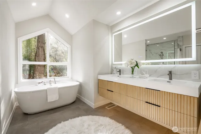 $975,000 | 5555 Sandpiper Lane, Blaine, WA 98230