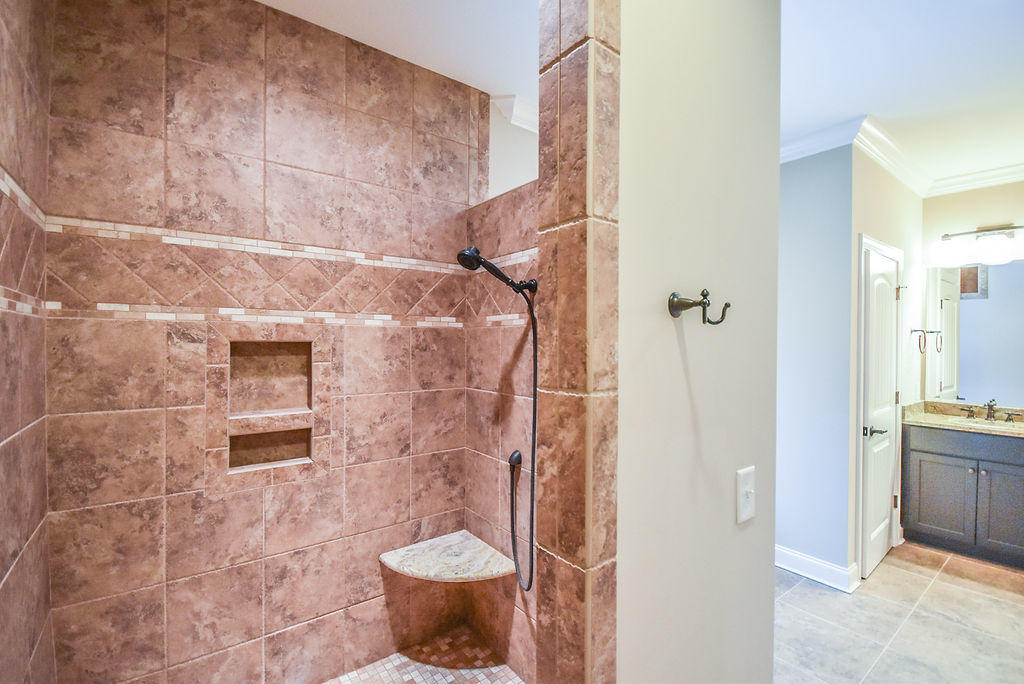 654 North Fort Bragg Road Southern Pines, NC 28387 - Photo 19 of 45 Full Sized Tiled Shower